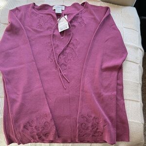 NWT Worthington Plum Rose Embroidered Sweater.  Size XL.